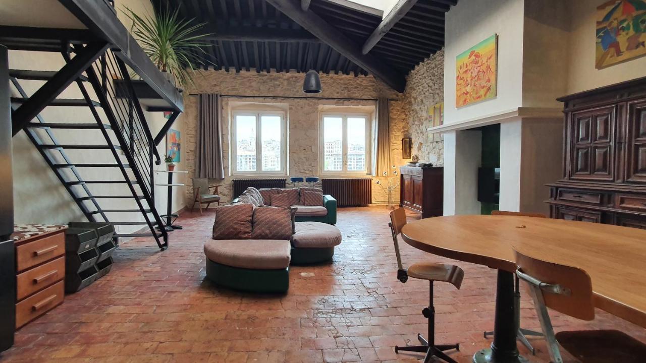Grand Loft En Plein Coeur Du Vieux-port Marseille